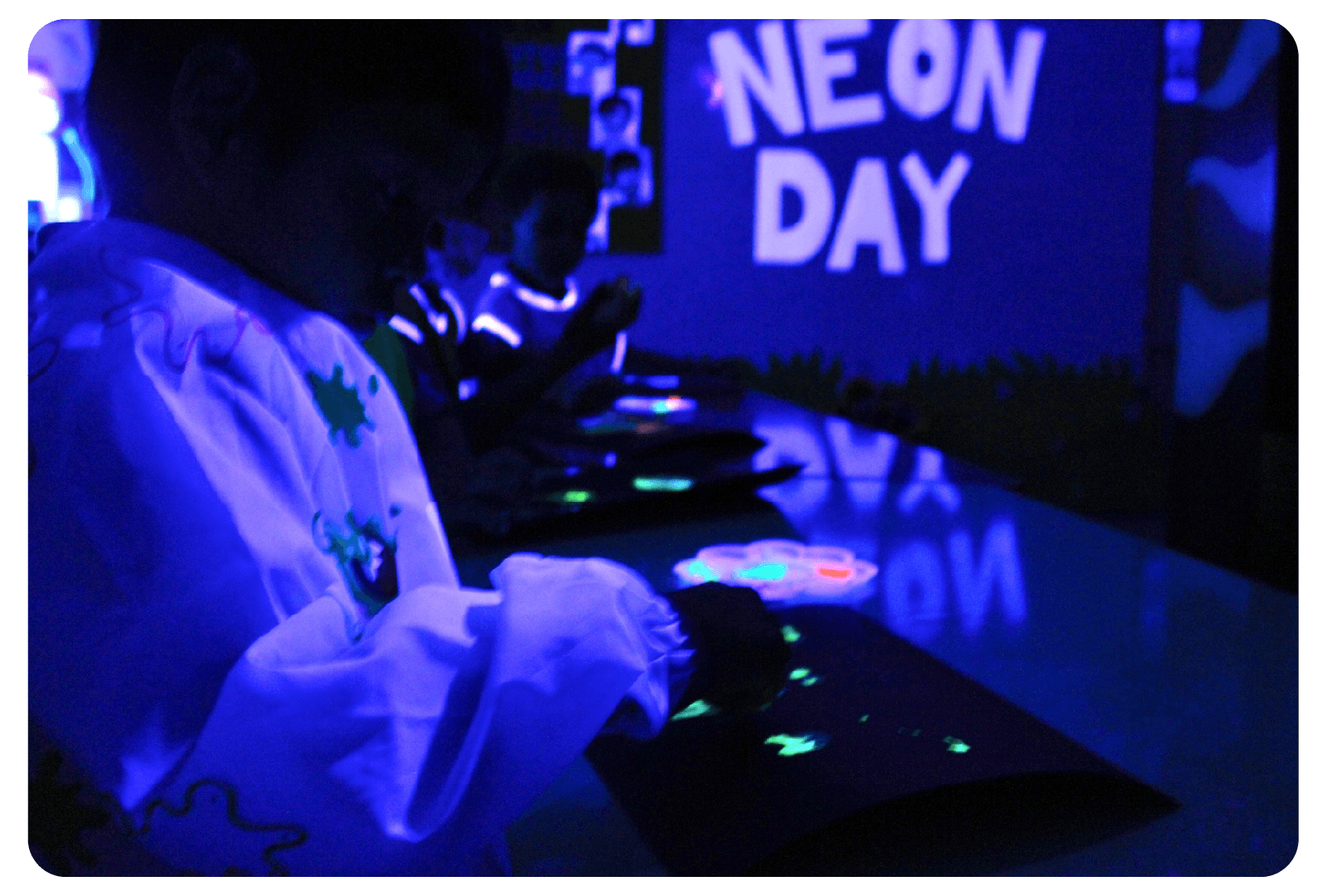 Mesa de trabajo 1 copia 8-8